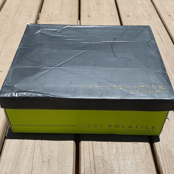 Very Volatile glossy silver floral cloth strap ankle booties size 6.5 - Picture 10 of 12